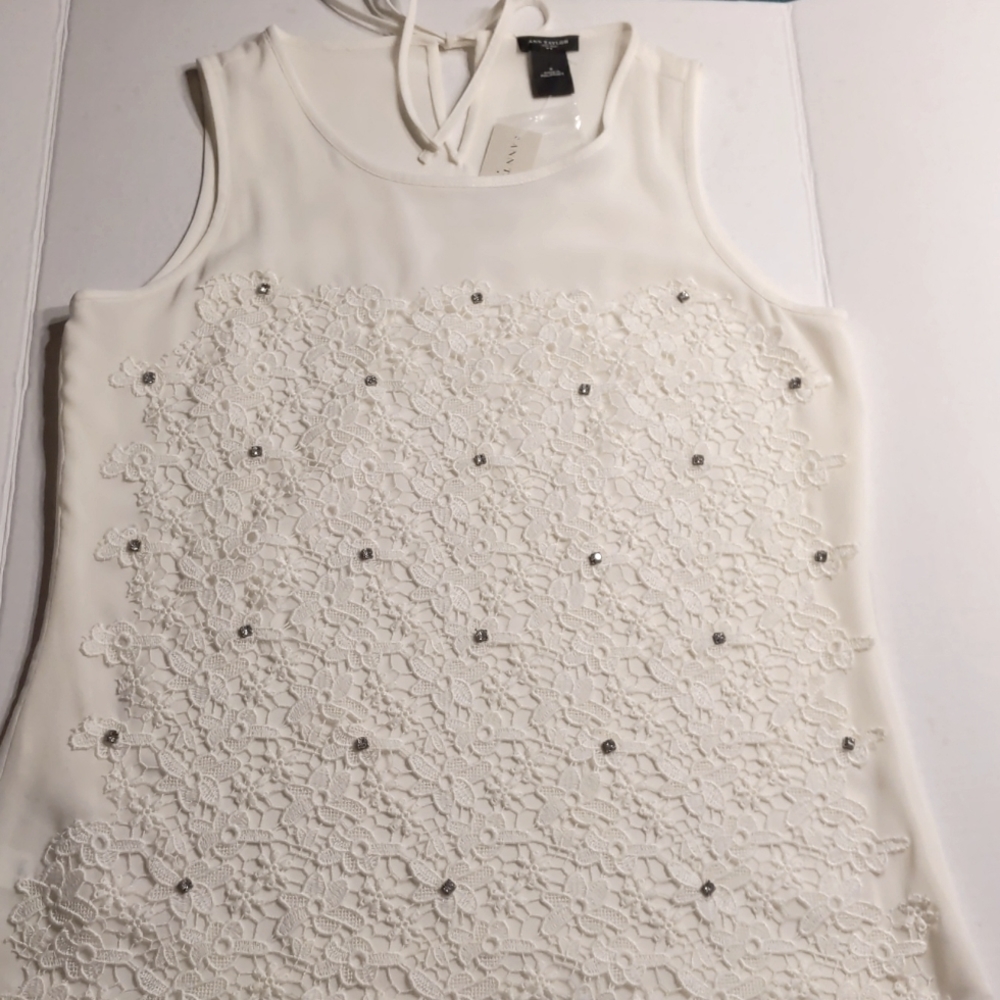 Ann Taylor Women's Cream Sleeveless Top Blouse  Size Small